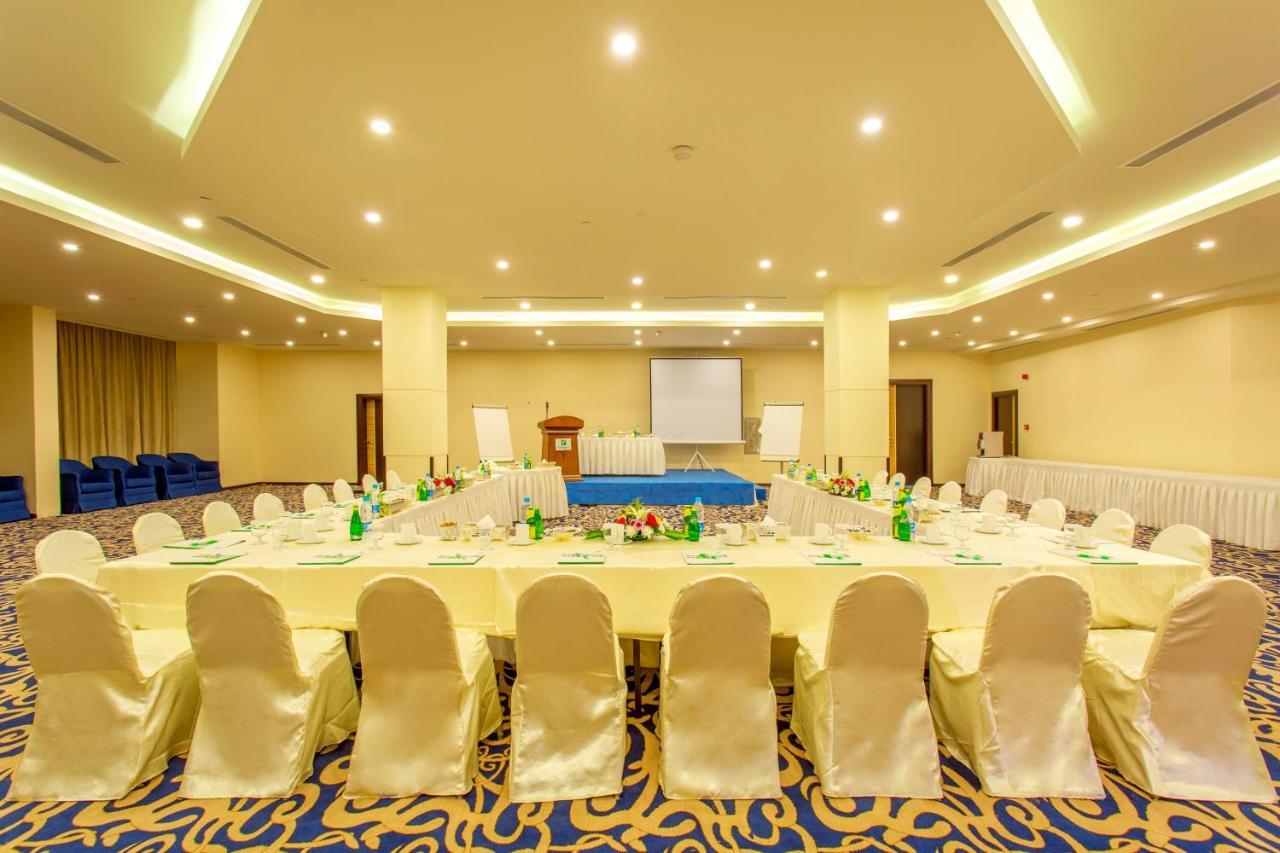 Holiday Inn Jeddah Al Salam, An Ihg Hotel Dış mekan fotoğraf